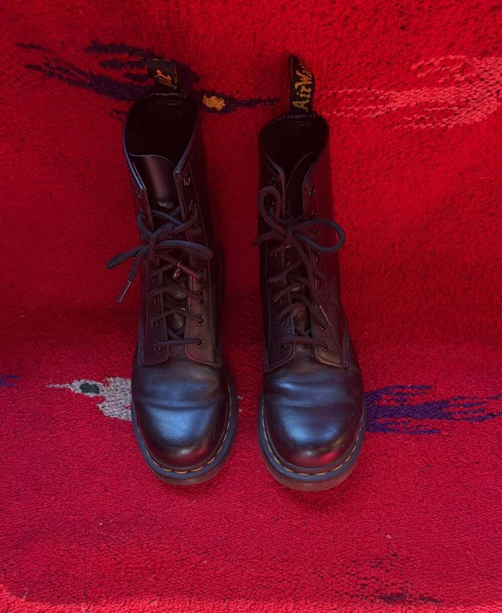Dr. Martens 1460 Smooth Leather 8-Eye Combat Boots Black